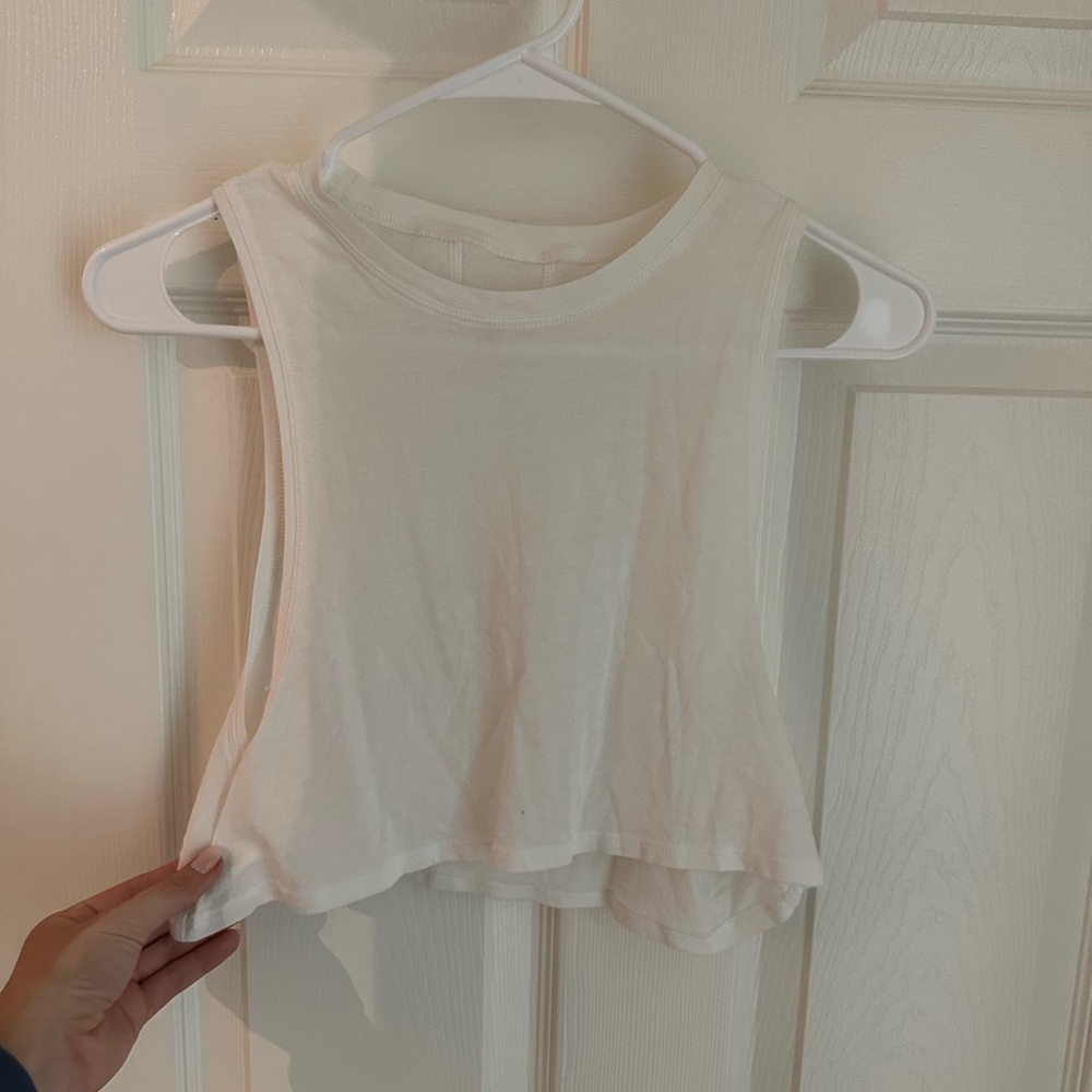 Lululemon muscle crop top sz 4